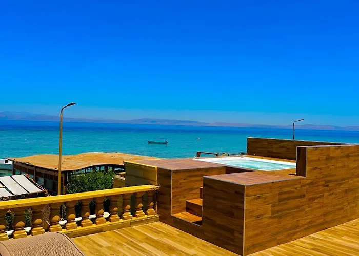 木屋 Moon House 达哈布